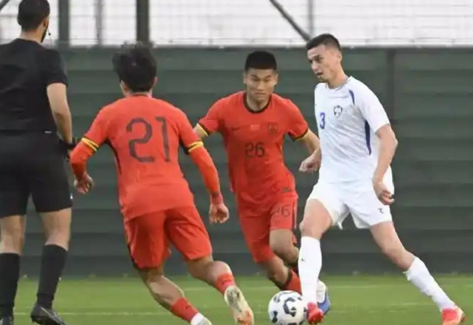 九游娱乐-邵佳一挂帅迪拜不败收官!国足拉练见喜 年轻化补强刻不容缓