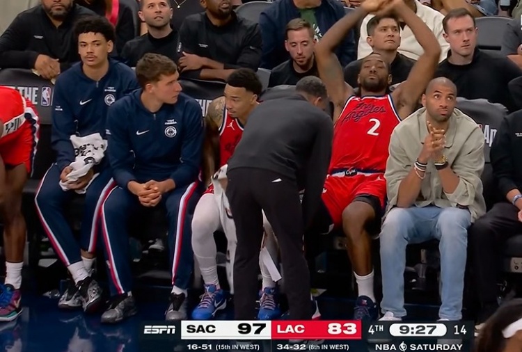 伤不起啊！伦纳德防守时又被撞到&amp;一瘸一拐 已确定退赛！